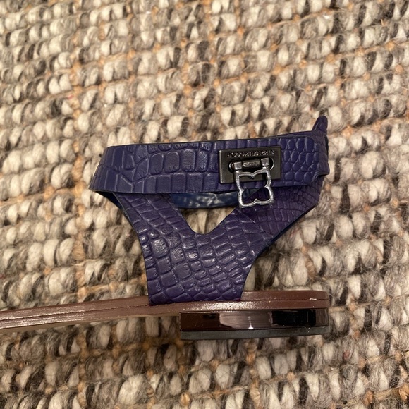 BCBG SANDALS - Picture 3 of 4